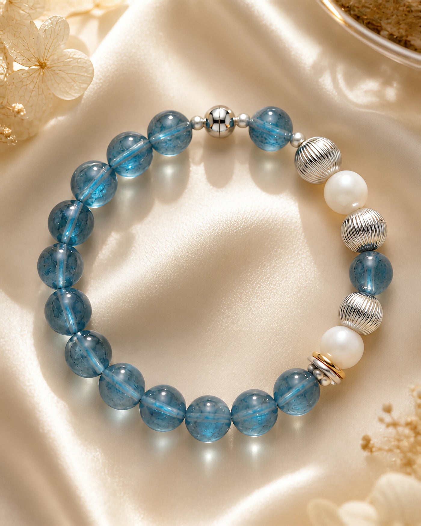 Lunelle Collection
